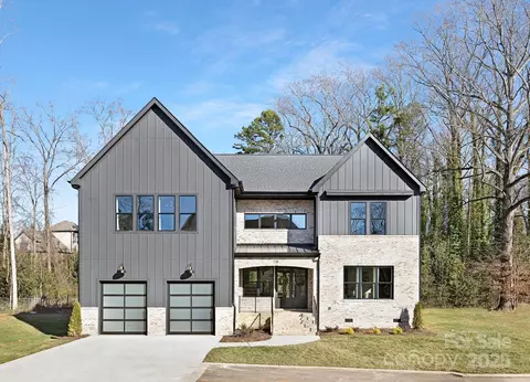 138 Sardis Ln, Charlotte, NC 28270