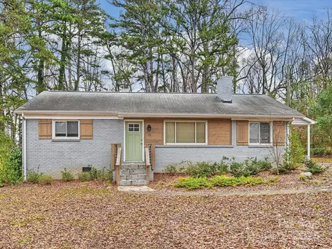 3310 Campbell Dr, Charlotte, NC 28205