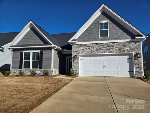 8356 Acadia Pkwy, Sherrills Ford, NC 28673