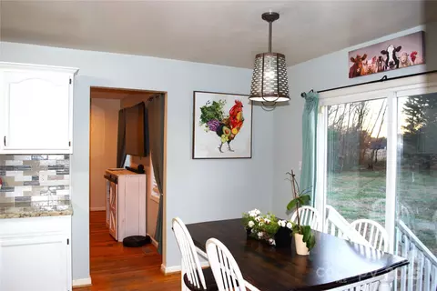 Dining - 2412 Shoal Rd, Crouse, NC 28033 photo 2 of 2