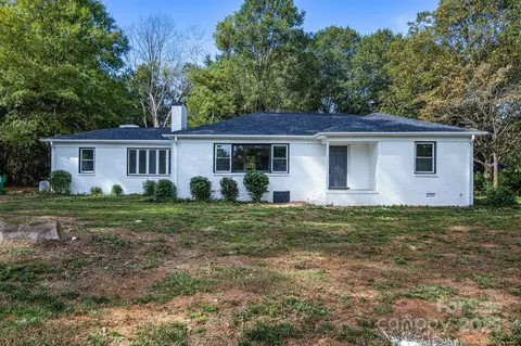 5019 Sylvan Dr, Charlotte, NC 28269