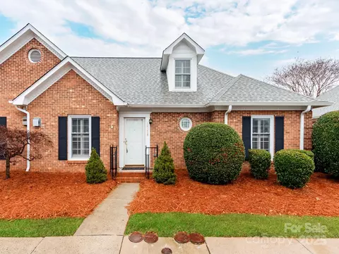 1830 Robinwood Rd, Gastonia, NC 28054