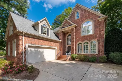 10843 Alexander Mill Dr, Charlotte, NC 28277