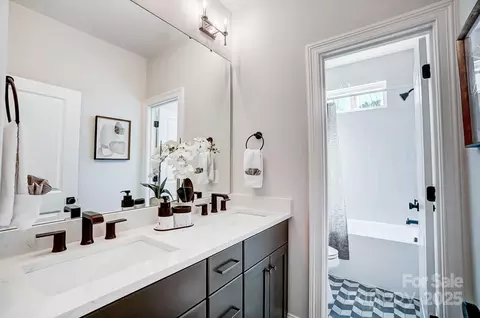 Bath - 3436 Greene Rd, Monroe, NC 28110 photo 4 of 5