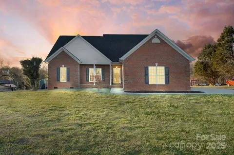 5517 Cyrus Lee Ln, Monroe, NC 28110