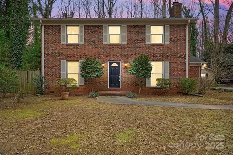 5413 Mallard S Dr S, Charlotte, NC 28227