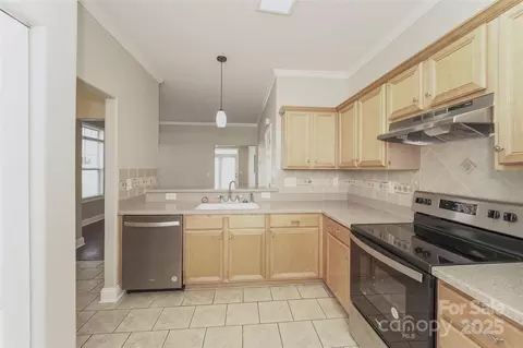 Kitchen - 19054 Long Pond Ln, Cornelius, NC 28031 photo 1 of 2