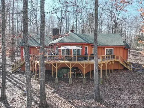 128 Fallingwood Cir, Gastonia, NC 28056
