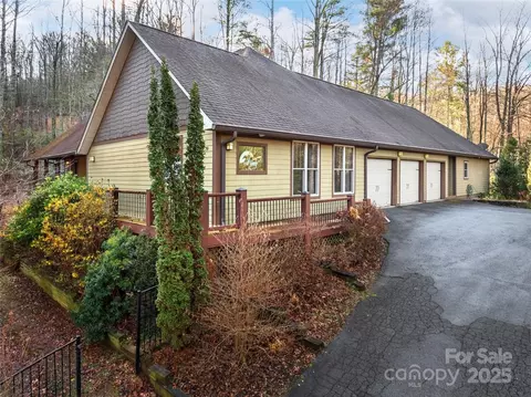 79 Connelly Rd, Arden, NC 28704