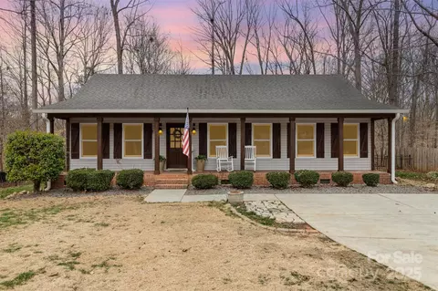348 Sugar Creek Xing, Fort Mill, SC 29715