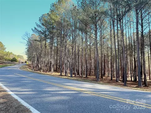 7773 Church Rd, Taylorsville, NC 28681