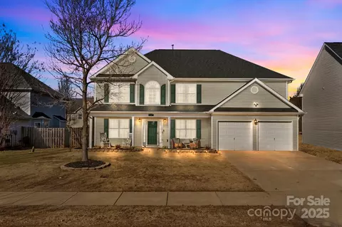 227 Madelia Pl, Mooresville, NC 28115