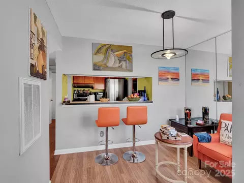 4408 Sharon Chase G Dr #G, Charlotte, NC 28215