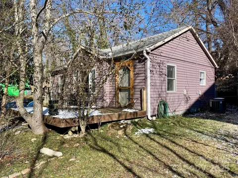 40 Baker Pl, Asheville, NC 28806