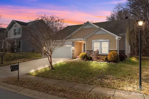 3215 Osceola Ln, Charlotte, NC 28269