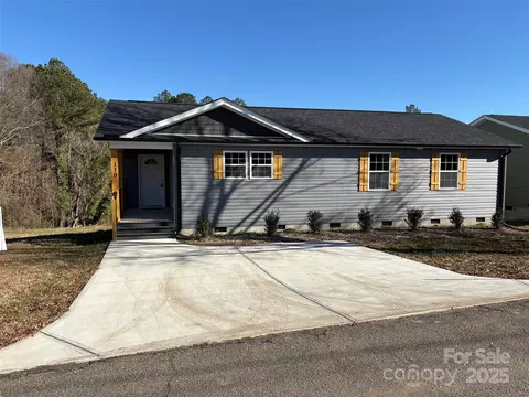 110 Gilliatt St, Shelby, NC 28150