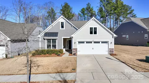205 Picasso Trl, Mount Holly, NC 28120