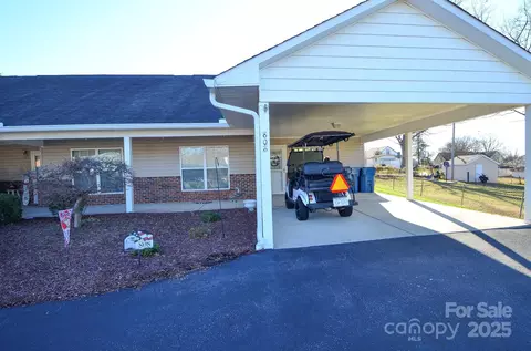808 E Main St, Maiden, NC 28650 photo 18