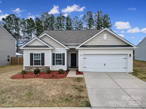 6104 Ahoskie Dr, Charlotte, NC 28215