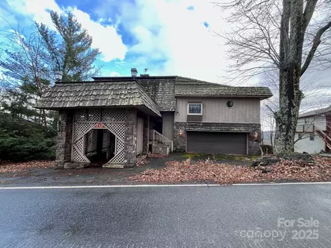 438 St Andrews Rd, Beech Mountain, NC 28604 photo 2