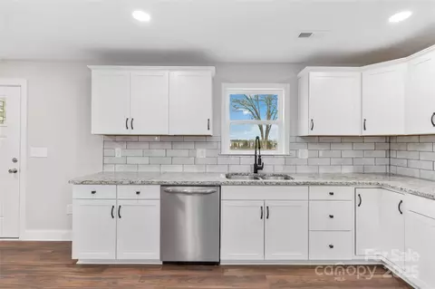 Kitchen - 307 E Old Highway 74, Monroe, NC 28112 photo 1 of 1