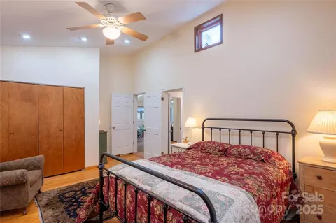 Bedroom - 403 Andante Ln, Brevard, NC 28712 photo 2 of 4