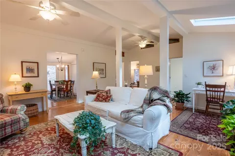 Living - 403 Andante Ln, Brevard, NC 28712 photo 2 of 4