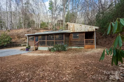Exterior - 403 Andante Ln, Brevard, NC 28712 photo 1 of 8