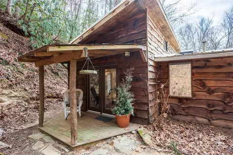 Exterior - 403 Andante Ln, Brevard, NC 28712 photo 6 of 8