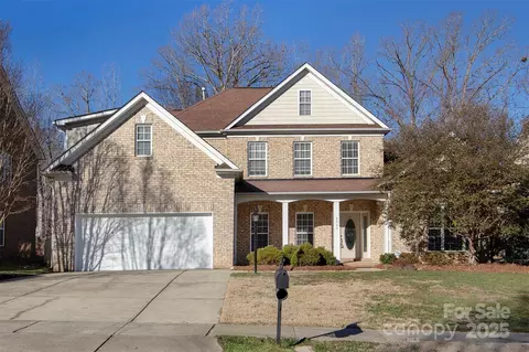 3529 Cameron Creek Dr, Matthews, NC 28105