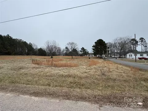 1700 Chapman Ave, Kannapolis, NC 28081