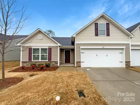 1215 Silvertrace Dr, Salisbury, NC 28144