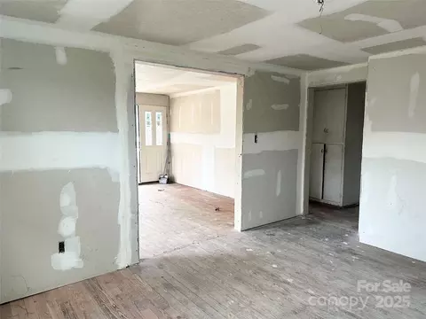 Living - 1106 Worth St, High Point, NC 27260 photo 2 of 2
