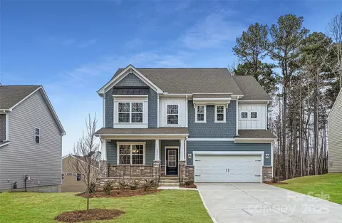 281 Hamptons Cove Rd, Troutman, NC 28166