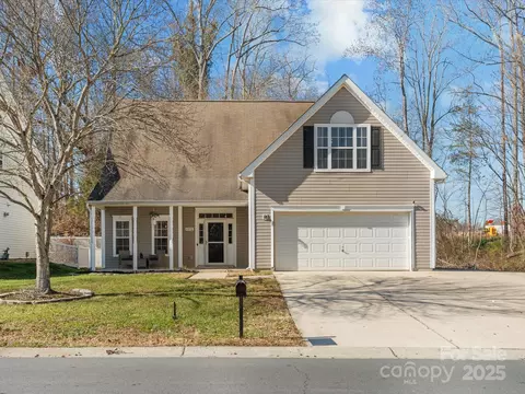 3972 Shasta Cir, Clover, SC 29710
