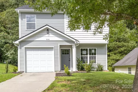 938 Valley Ridge Rd, Charlotte, NC 28214