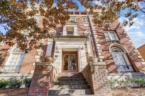 712 Louise 104 Ave #104, Charlotte, NC 28204