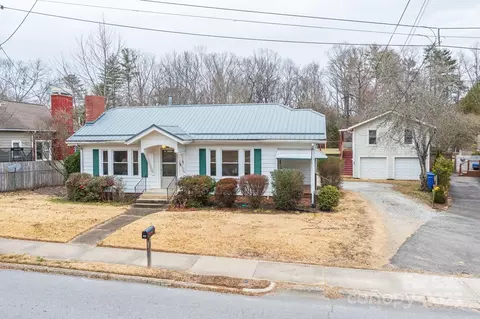 Maple Street, Brevard, NC 28712