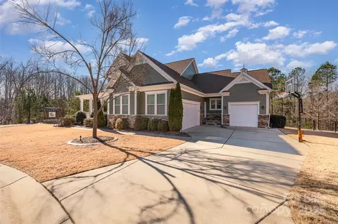 Exterior - 636 Bucks Quarry Ct, Fort Mill, SC 29708 photo 2 of 7