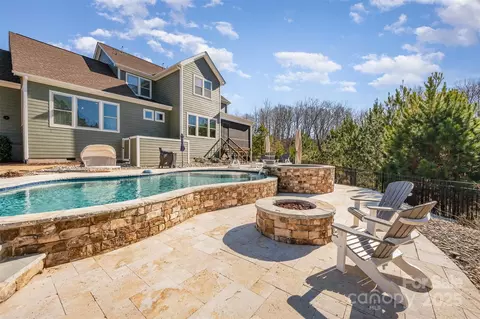Exterior - 636 Bucks Quarry Ct, Fort Mill, SC 29708 photo 6 of 7