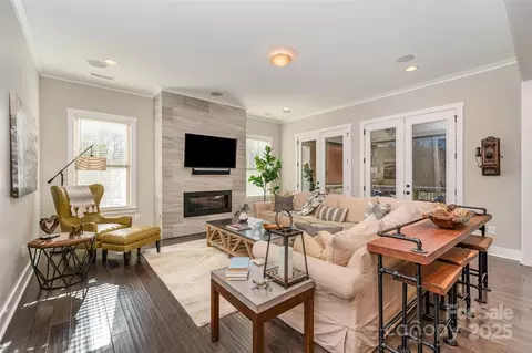 Living - 636 Bucks Quarry Ct, Fort Mill, SC 29708 photo 1 of 3