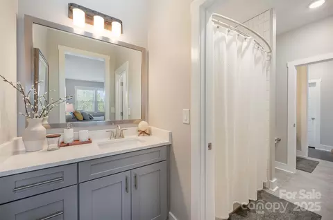 Bath - 636 Bucks Quarry Ct, Fort Mill, SC 29708 photo 5 of 5