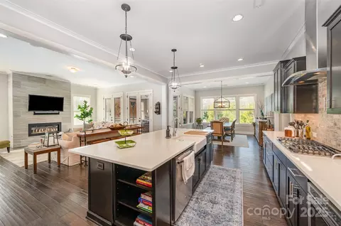 Kitchen - 636 Bucks Quarry Ct, Fort Mill, SC 29708 photo 3 of 3