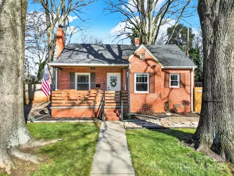 3120 Mathis Dr, Charlotte, NC 28208