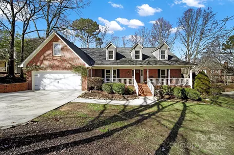 900 Cithara Dr, Matthews, NC 28105