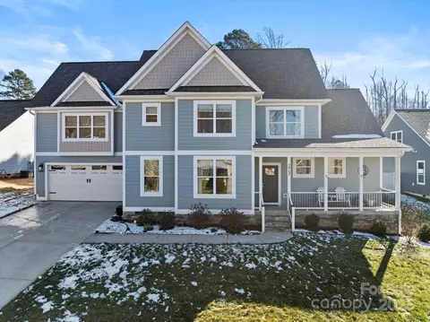 3912 13th Ne St NE, Hickory, NC 28601
