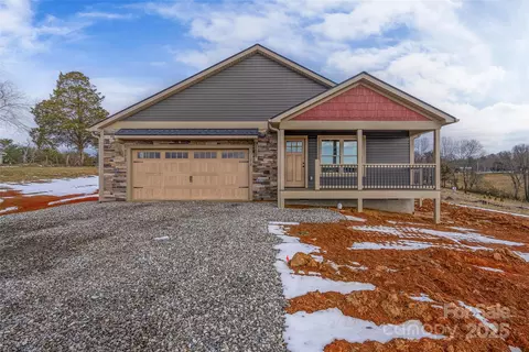 1078 Morlin Acres Dr, Marshall, NC 28753