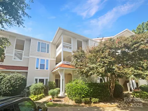 17931 Kings Point G Dr #G, Cornelius, NC 28031