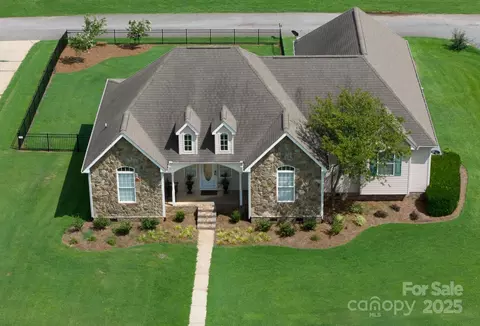 1211 Maddy Ln, Rock Hill, SC 29732