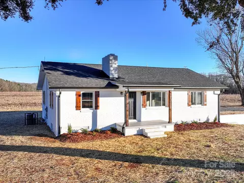 Exterior - 101 S Moose Rd, Mount Pleasant, NC 28124 photo 3 of 5